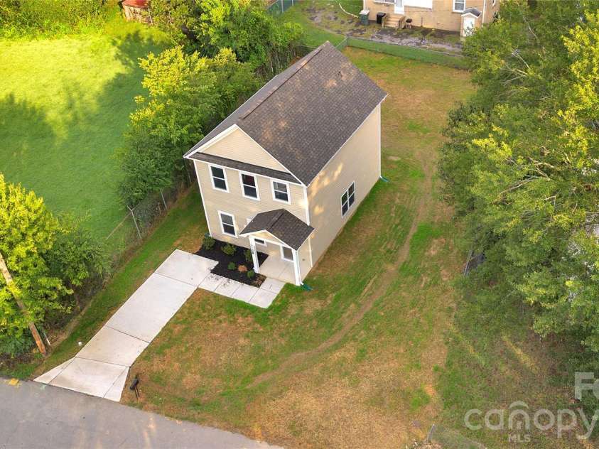 1510 Beechwood Drive, Gastonia, NC 28052.  MLS# CAR4410574, YatesRealty ID 43574. 