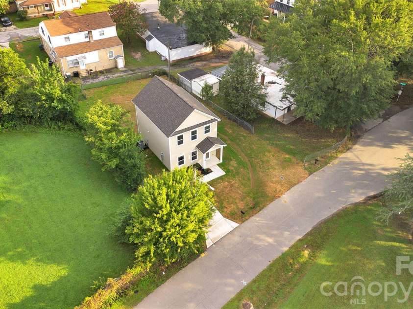 1510 Beechwood Drive, Gastonia, NC 28052.  MLS# CAR4410574, YatesRealty ID 43574. 