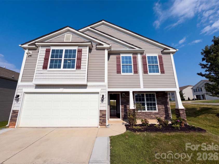 9833 Wardley Drive, Charlotte, NC 28215.  MLS# CAR4409714, YatesRealty ID 43575. 