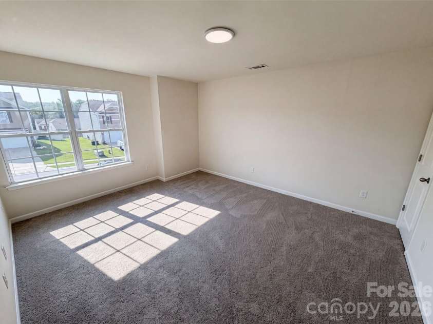9833 Wardley Drive, Charlotte, NC 28215.  MLS# CAR4409714, YatesRealty ID 43575. 