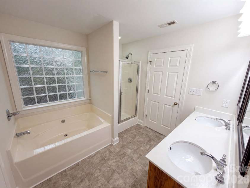 2037 Olde Towne Drive, Monroe, NC 28110.  MLS# CAR4408411, YatesRealty ID 43576. 