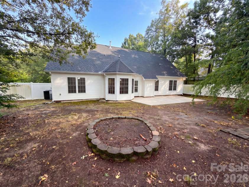 2037 Olde Towne Drive, Monroe, NC 28110.  MLS# CAR4408411, YatesRealty ID 43576. 