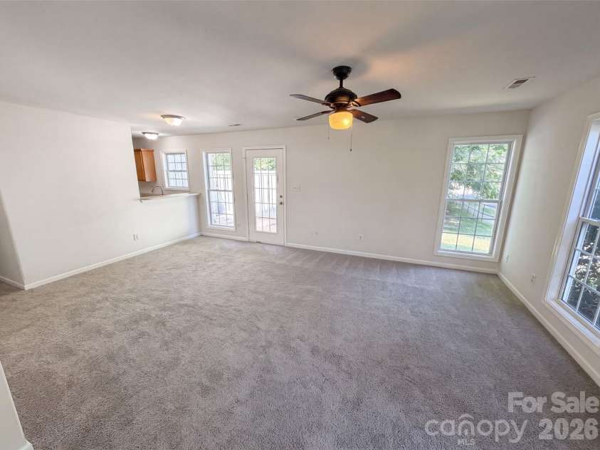 9514 Littleleaf Drive, Charlotte, NC 28215.  MLS# CAR4411098, YatesRealty ID 43577. 