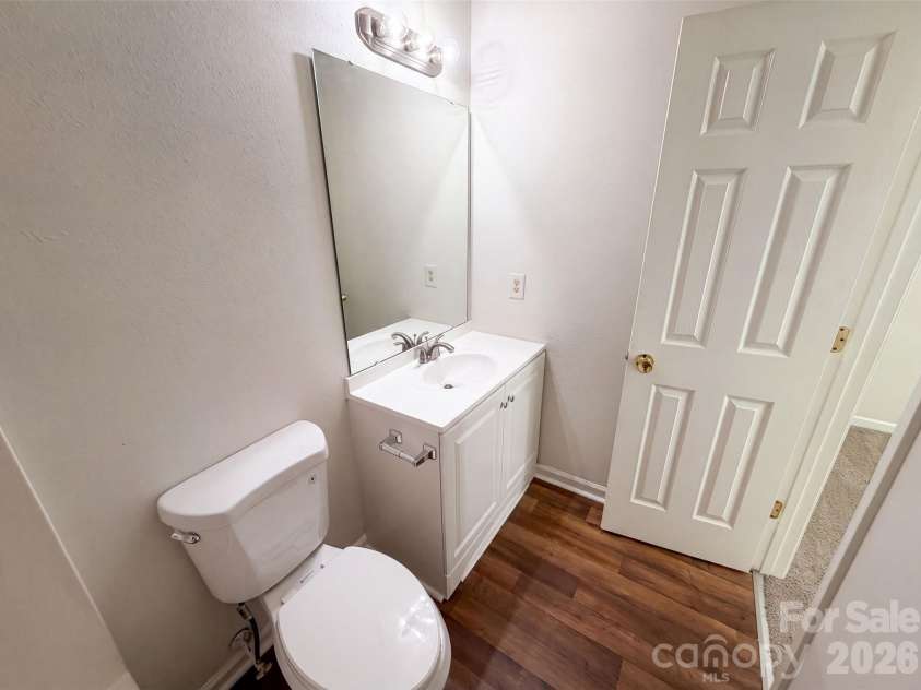 9514 Littleleaf Drive, Charlotte, NC 28215.  MLS# CAR4411098, YatesRealty ID 43577. 