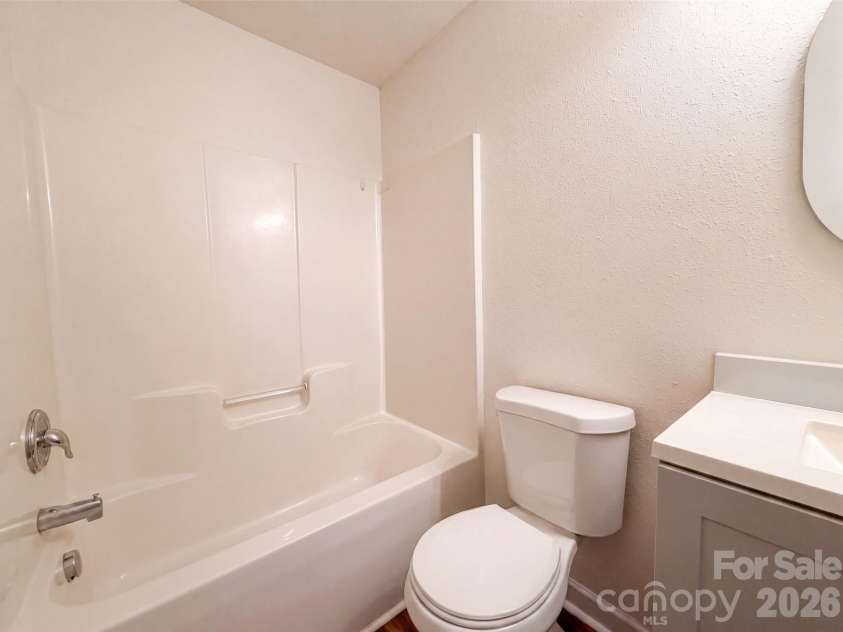 946 Olde Towne Way, Rock Hill, SC 29732.  MLS# CAR4408470, YatesRealty ID 43578. 