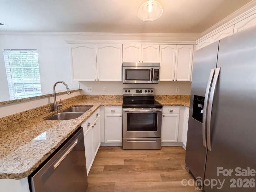 946 Olde Towne Way, Rock Hill, SC 29732.  MLS# CAR4408470, YatesRealty ID 43578. Staged Photo