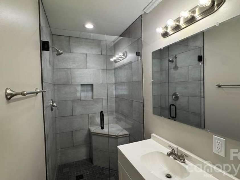 7511 Monroe Road, Charlotte, NC 28212.  MLS# CAR4407838, YatesRealty ID 43579. Bathroom 2