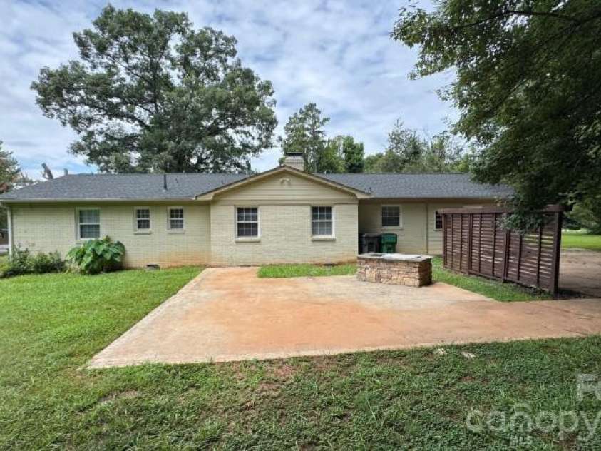 7511 Monroe Road, Charlotte, NC 28212.  MLS# CAR4407838, YatesRealty ID 43579. Exterior Back