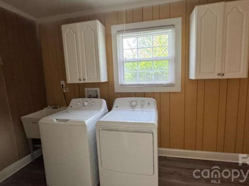 7511 Monroe Road, Charlotte, NC 28212.  MLS# CAR4407838, YatesRealty ID 43579. Laundry Room