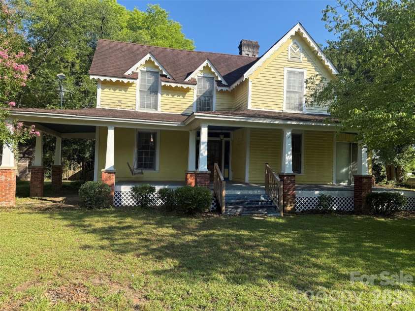 1801 Overbrook Road, Kershaw, SC 29067.  MLS# CAR4326123, YatesRealty ID 4358. 