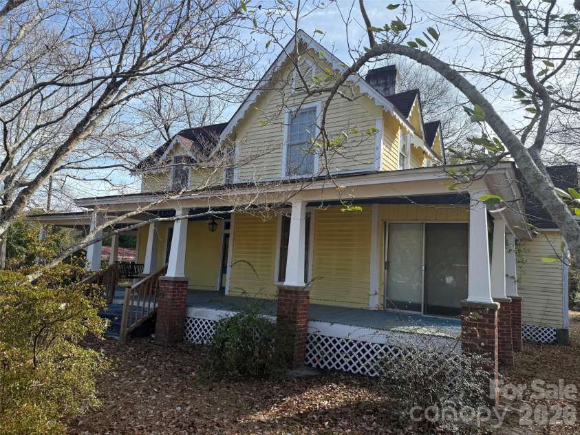1801 Overbrook Road, Kershaw, SC 29067.  MLS# CAR4326123, YatesRealty ID 4358. 