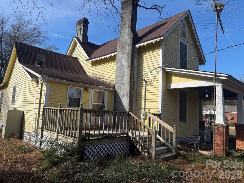 1801 Overbrook Road, Kershaw, SC 29067.  MLS# CAR4326123, YatesRealty ID 4358. 