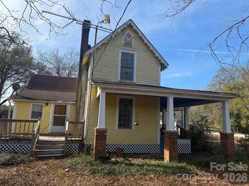 1801 Overbrook Road, Kershaw, SC 29067.  MLS# CAR4326123, YatesRealty ID 4358. 