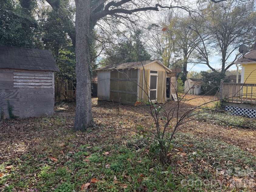 1801 Overbrook Road, Kershaw, SC 29067.  MLS# CAR4326123, YatesRealty ID 4358. 