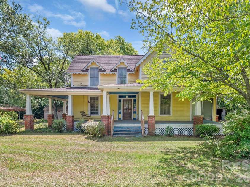1801 Overbrook Road, Kershaw, SC 29067.  MLS# CAR4326123, YatesRealty ID 4358. 