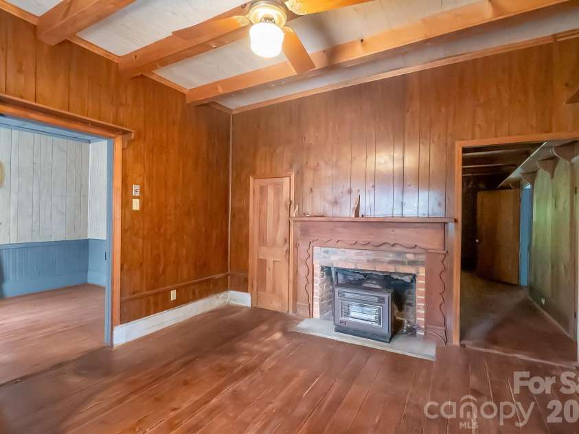 1801 Overbrook Road, Kershaw, SC 29067.  MLS# CAR4326123, YatesRealty ID 4358. 
