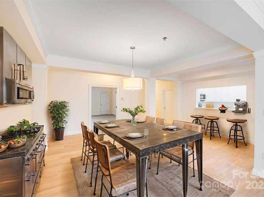 5601 Fairview Road, Charlotte, NC 28209.  MLS# CAR4302815, YatesRealty ID 4358. Virftual Dinig room 1