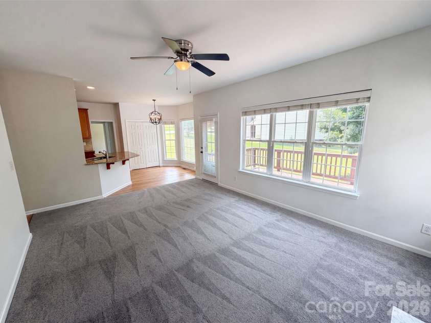 2318 Phlox Court, Charlotte, NC 28213.  MLS# CAR4410087, YatesRealty ID 43580. 