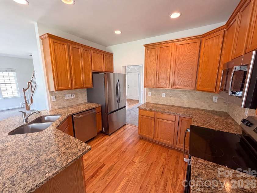 2318 Phlox Court, Charlotte, NC 28213.  MLS# CAR4410087, YatesRealty ID 43580. 