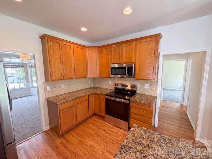 2318 Phlox Court, Charlotte, NC 28213.  MLS# CAR4410087, YatesRealty ID 43580. 