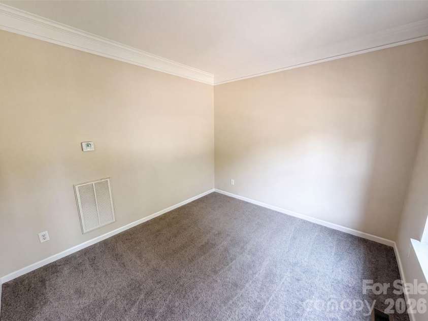 2318 Phlox Court, Charlotte, NC 28213.  MLS# CAR4410087, YatesRealty ID 43580. 