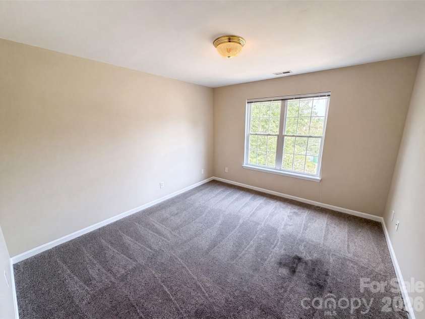 2318 Phlox Court, Charlotte, NC 28213.  MLS# CAR4410087, YatesRealty ID 43580. 