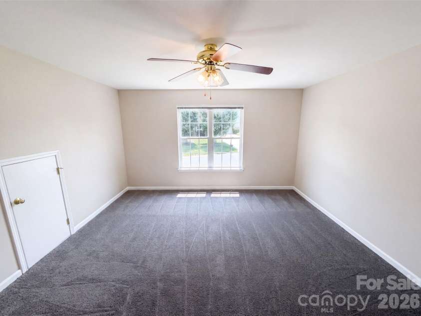 2318 Phlox Court, Charlotte, NC 28213.  MLS# CAR4410087, YatesRealty ID 43580. 