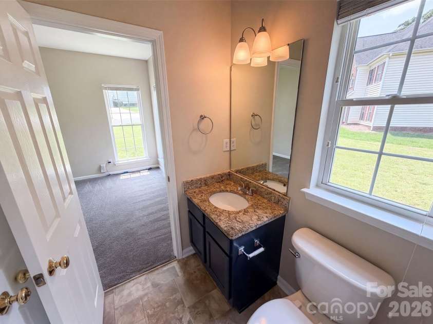 2318 Phlox Court, Charlotte, NC 28213.  MLS# CAR4410087, YatesRealty ID 43580. 