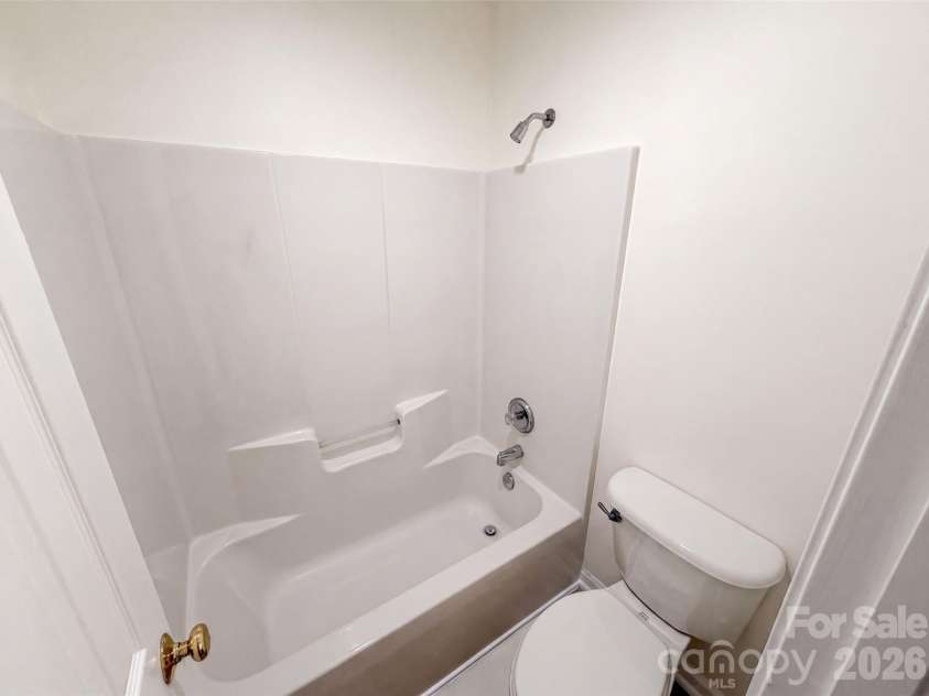 2318 Phlox Court, Charlotte, NC 28213.  MLS# CAR4410087, YatesRealty ID 43580. 