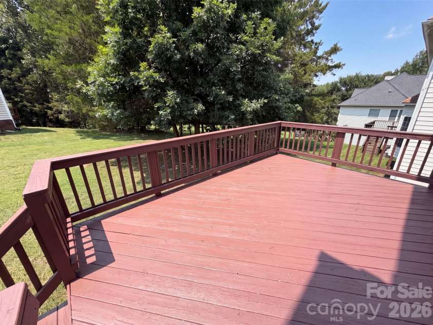 2318 Phlox Court, Charlotte, NC 28213.  MLS# CAR4410087, YatesRealty ID 43580. 