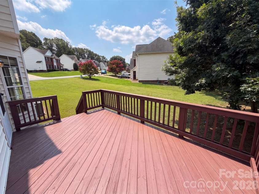 2318 Phlox Court, Charlotte, NC 28213.  MLS# CAR4410087, YatesRealty ID 43580. 