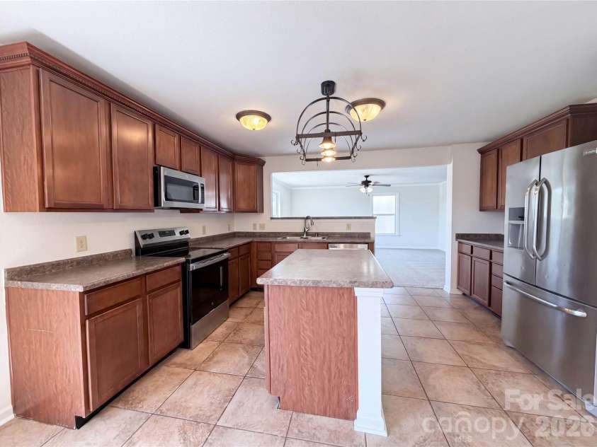 185 Boiling Brook Drive, Statesville, NC 28625.  MLS# CAR4376499, YatesRealty ID 43582. 