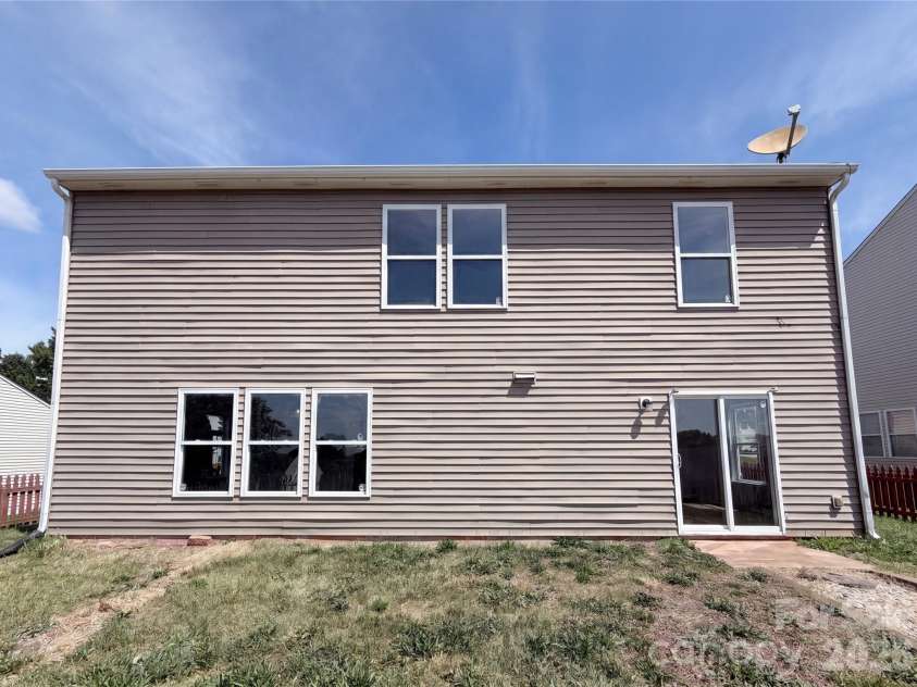 185 Boiling Brook Drive, Statesville, NC 28625.  MLS# CAR4376499, YatesRealty ID 43582. 