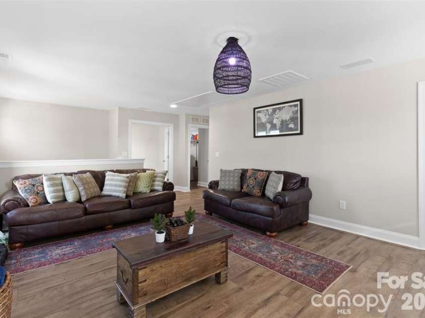1029 Paddington Drive, Indian Trail, NC 28079.  MLS# CAR4414232, YatesRealty ID 43584. 