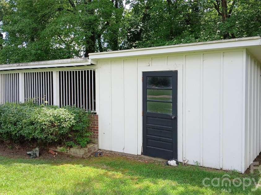 3830 Dowell Street, Hickory, NC 28602.  MLS# CAR4413206, YatesRealty ID 43585. 