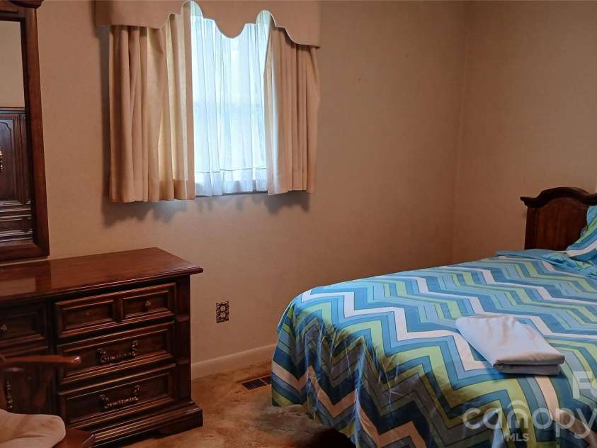 3830 Dowell Street, Hickory, NC 28602.  MLS# CAR4413206, YatesRealty ID 43585. 