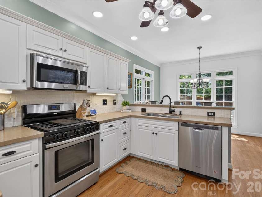1235 Old Coach Lane, Rock Hill, SC 29732.  MLS# CAR4411196, YatesRealty ID 43586. Bright white kitchen