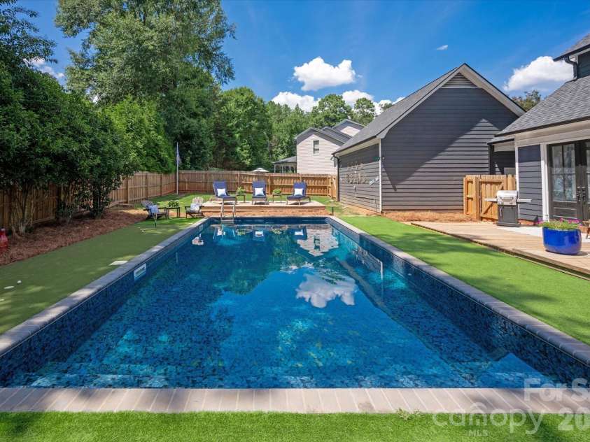 1235 Old Coach Lane, Rock Hill, SC 29732.  MLS# CAR4411196, YatesRealty ID 43586. Fresh turf for easy maintenance