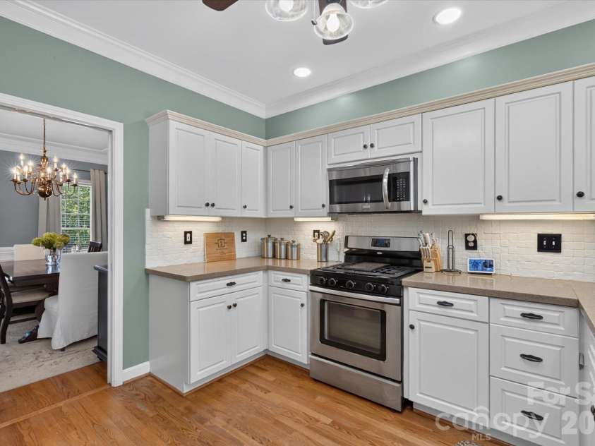 1235 Old Coach Lane, Rock Hill, SC 29732.  MLS# CAR4411196, YatesRealty ID 43586. So easy to entertain