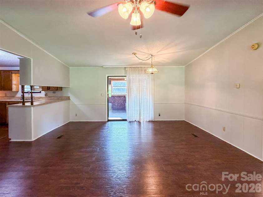 1898 Henry Smith Street, Hickory, NC 28601.  MLS# CAR4413807, YatesRealty ID 43587. 