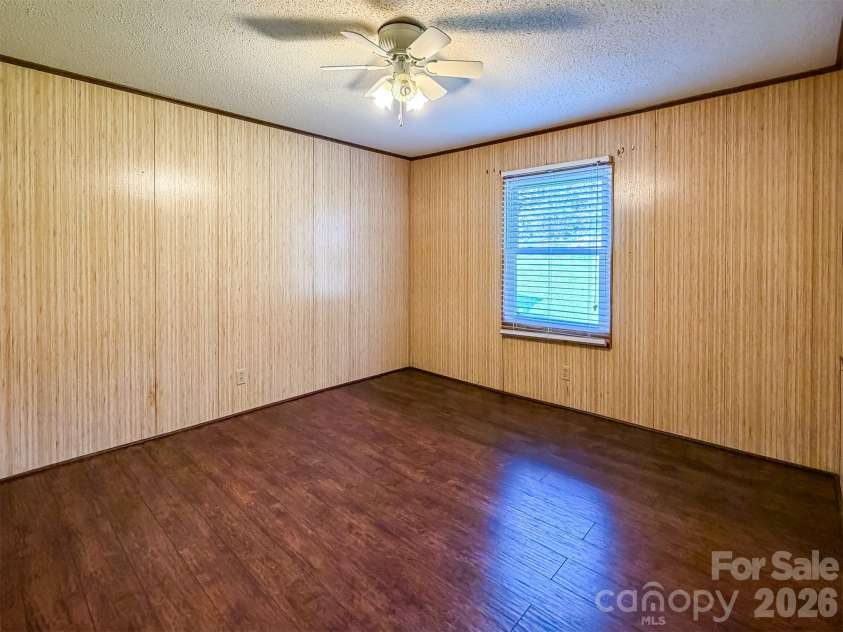 1898 Henry Smith Street, Hickory, NC 28601.  MLS# CAR4413807, YatesRealty ID 43587. 