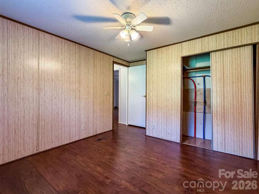 1898 Henry Smith Street, Hickory, NC 28601.  MLS# CAR4413807, YatesRealty ID 43587. 