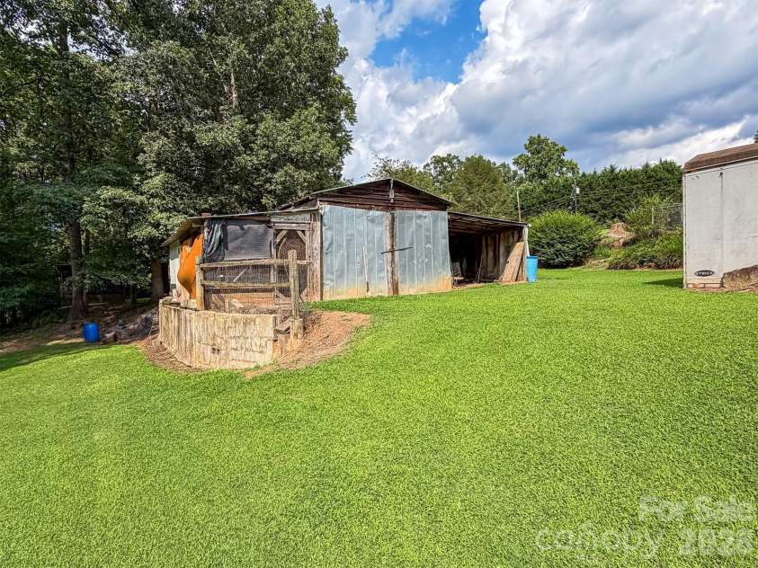 1898 Henry Smith Street, Hickory, NC 28601.  MLS# CAR4413807, YatesRealty ID 43587. 