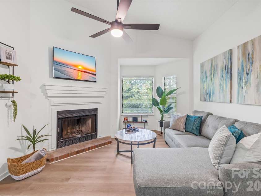 4130 Charlotte Highway, Lake Wylie, SC 29710.  MLS# CAR4414226, YatesRealty ID 43588. 