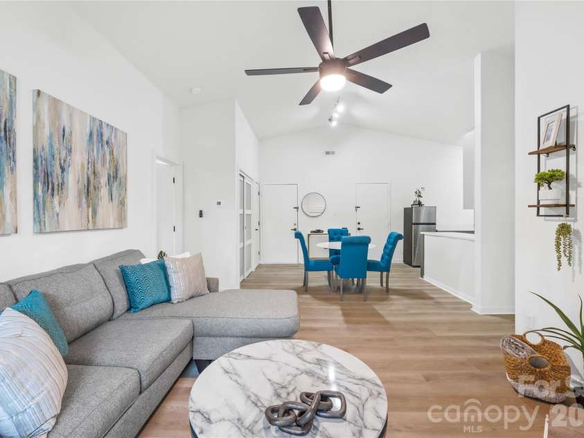 4130 Charlotte Highway, Lake Wylie, SC 29710.  MLS# CAR4414226, YatesRealty ID 43588. 