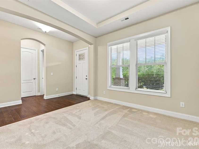 16131 Alsace Drive, Charlotte, NC 28278.  MLS# CAR4413788, YatesRealty ID 43589. 