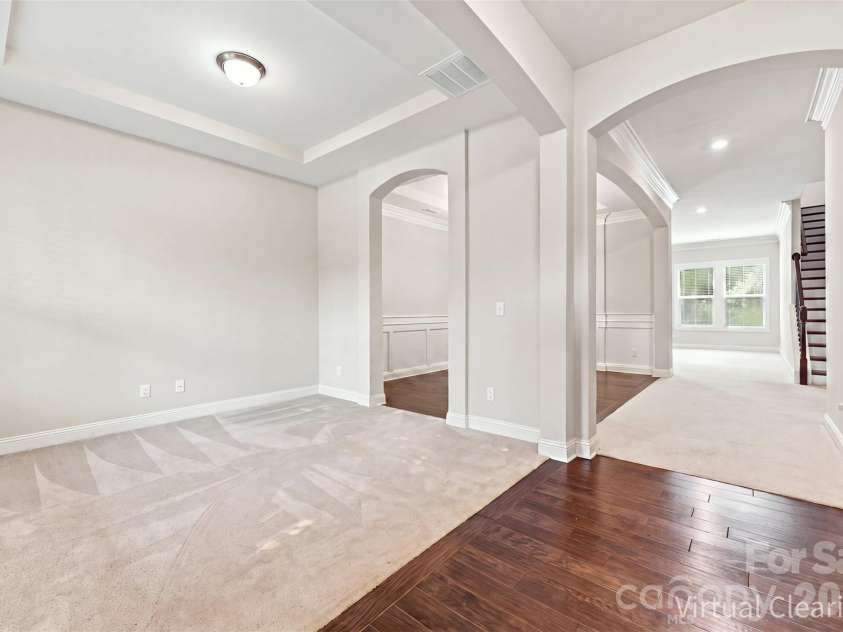 16131 Alsace Drive, Charlotte, NC 28278.  MLS# CAR4413788, YatesRealty ID 43589. 