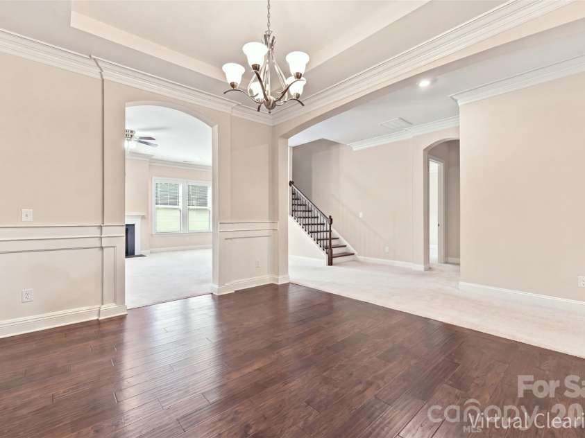 16131 Alsace Drive, Charlotte, NC 28278.  MLS# CAR4413788, YatesRealty ID 43589. 