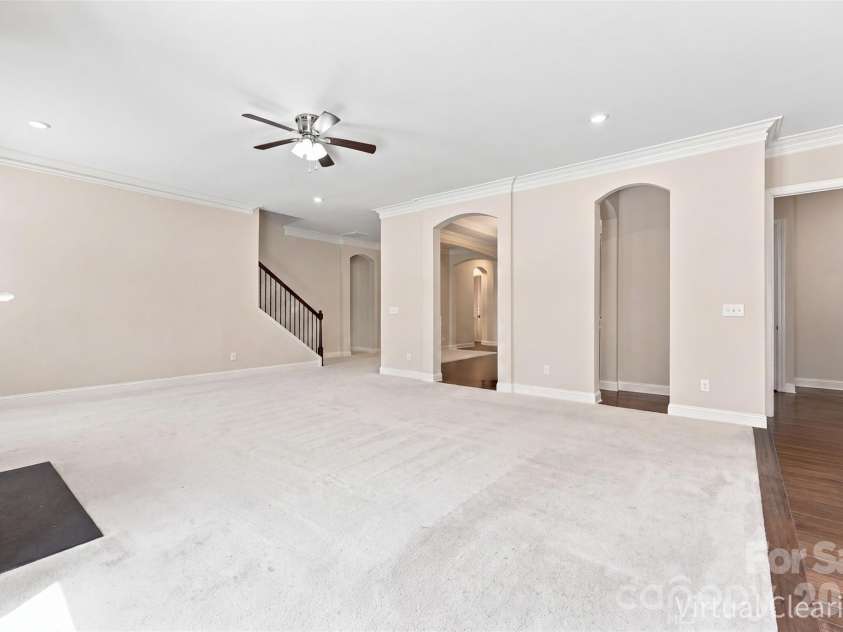 16131 Alsace Drive, Charlotte, NC 28278.  MLS# CAR4413788, YatesRealty ID 43589. 