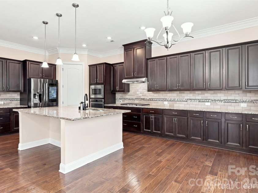 16131 Alsace Drive, Charlotte, NC 28278.  MLS# CAR4413788, YatesRealty ID 43589. 